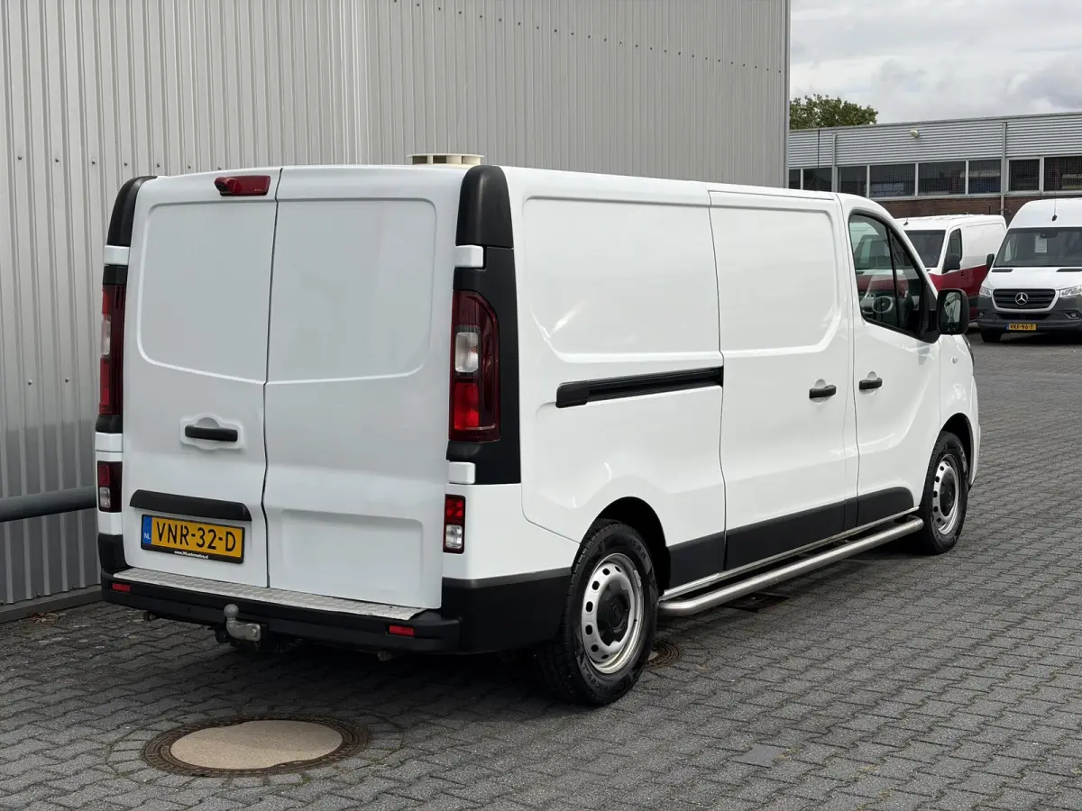 2.0 MultiJet L2H1*HAAK*CAM*A/C*CRUISE*PDC*3-PERS*