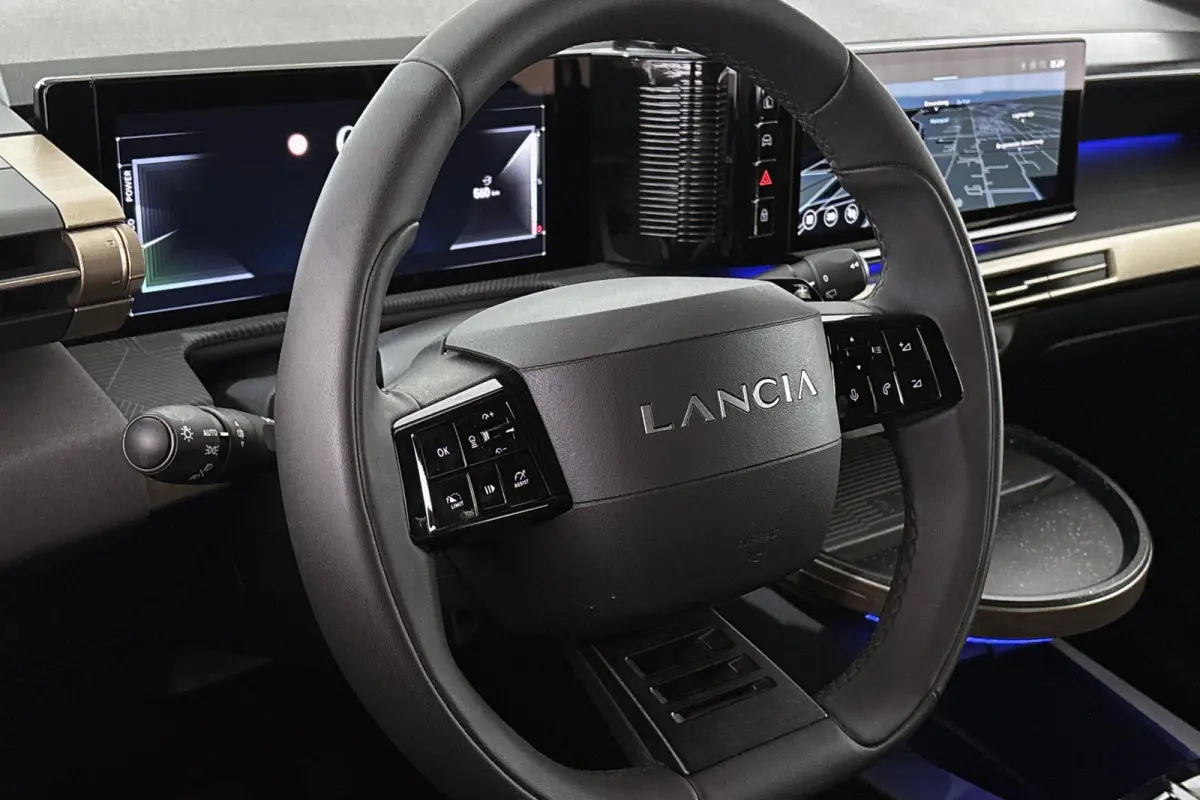 1.2 Turbo Hybrid LX Automaat Camera Apple CarPlay
