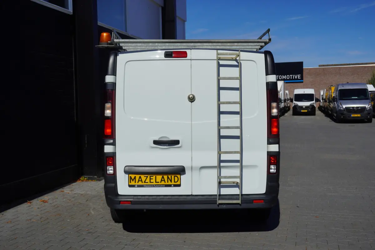 2.0 dCi 130PK EURO 6 Airco - Navi - Cruise - €15.950,- Excl.