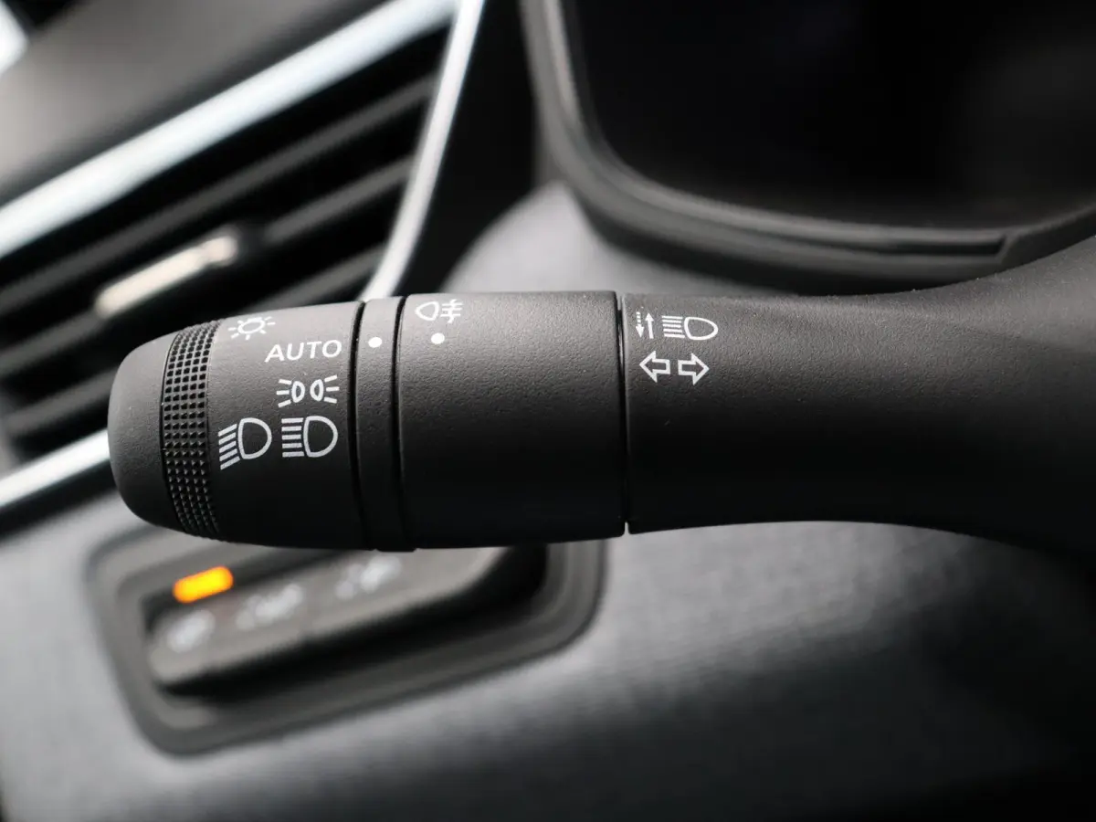 TCe 90pk GPF evolution | Airco | Parkeersensoren achter | Cruise control | Apple carplay | Vierseizoenbanden |