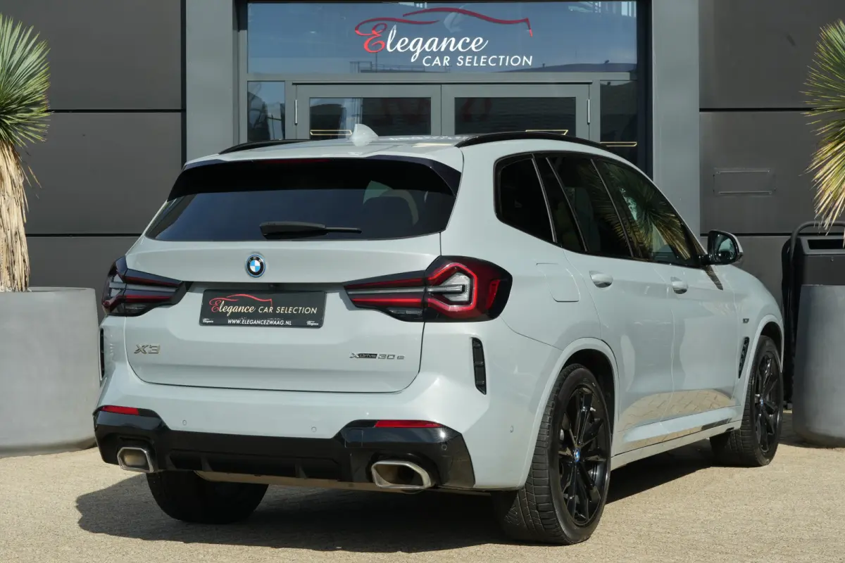 xDrive30e M Sport High Executive | 292 PK | PHEV | PANO | 360° Camera | Leder BMW X3 xDrive30e M Sport High Executive 292 PK Plug-in Hybrid met 2.0 viercilinder benzinemotor en automatische