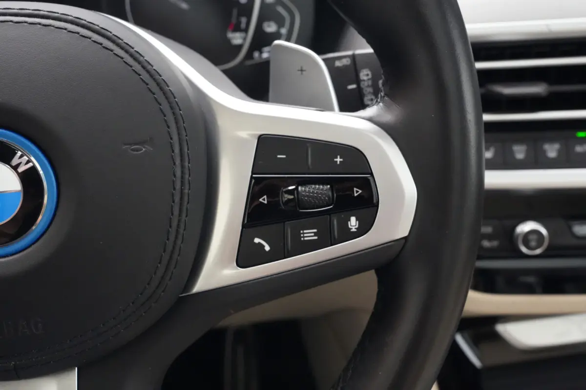 xDrive30e M Sport High Executive | 292 PK | PHEV | PANO | 360° Camera | Leder BMW X3 xDrive30e M Sport High Executive 292 PK Plug-in Hybrid met 2.0 viercilinder benzinemotor en automatische