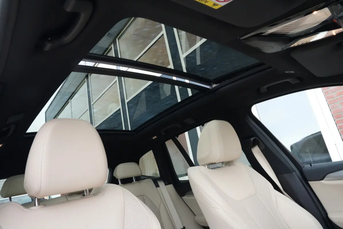 xDrive30e M Sport High Executive | 292 PK | PHEV | PANO | 360° Camera | Leder BMW X3 xDrive30e M Sport High Executive 292 PK Plug-in Hybrid met 2.0 viercilinder benzinemotor en automatische