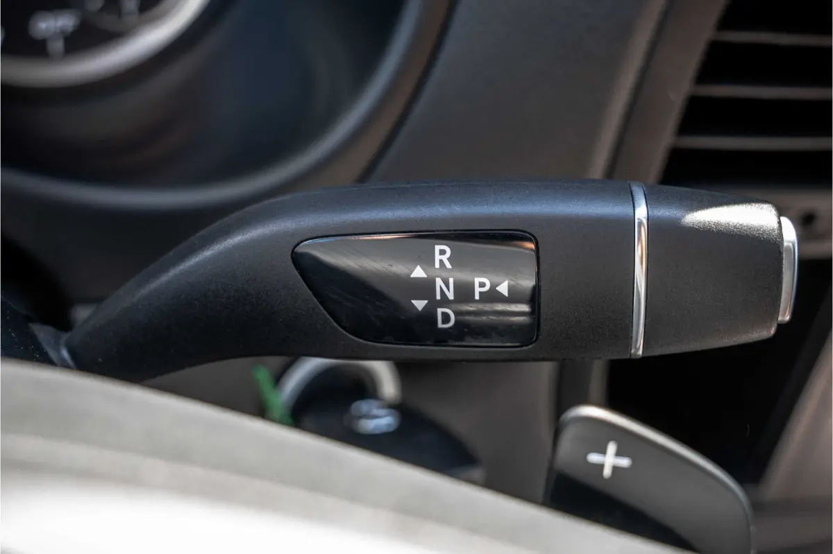 | 90KWH | WLPT 367KM | Volledig Elektrisch | SOH 97.5% | Camera | Navi | Stoelverw. | Airco | 3-Zits