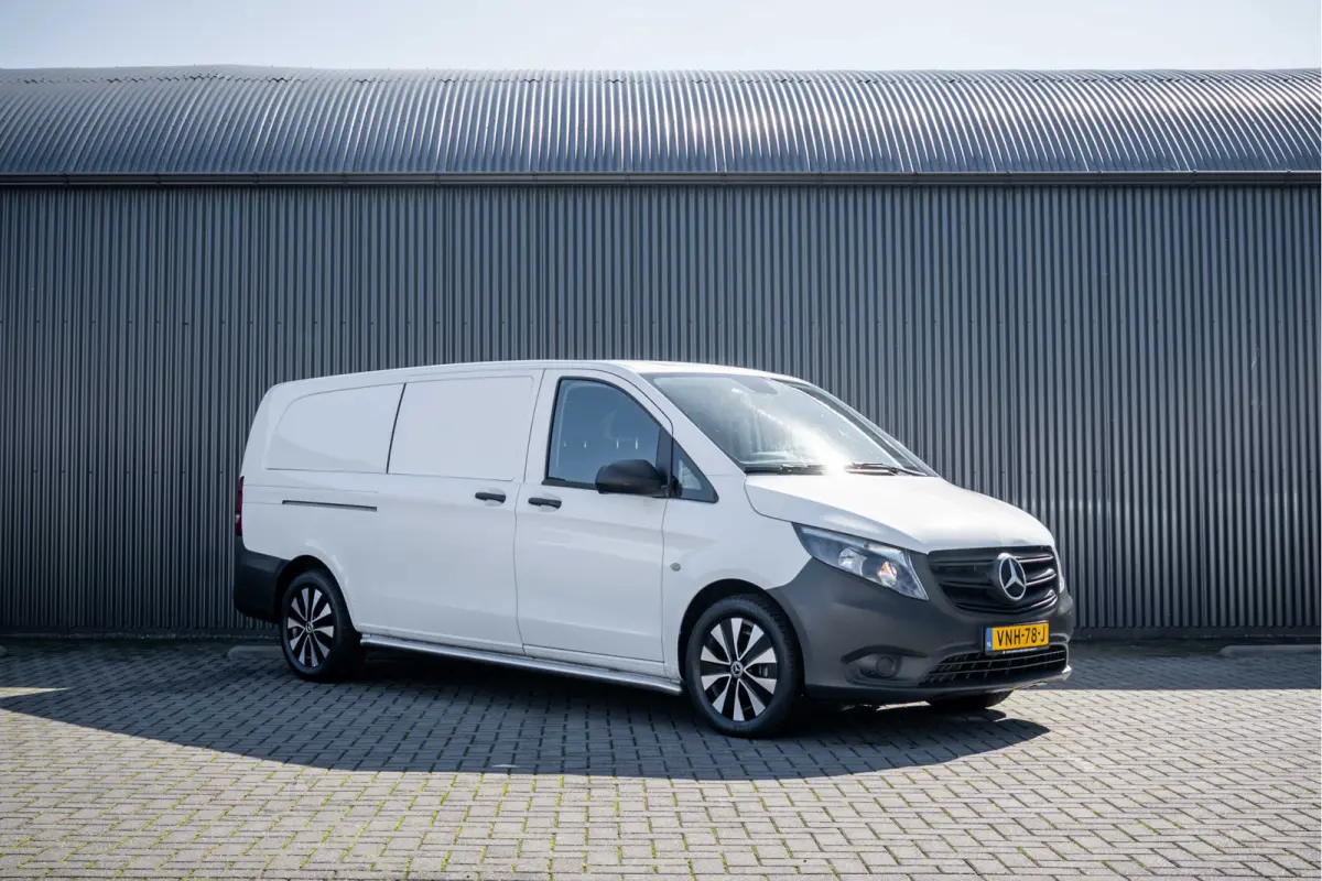| 90KWH | WLPT 367KM | Volledig Elektrisch | SOH 97.5% | Camera | Navi | Stoelverw. | Airco | 3-Zits