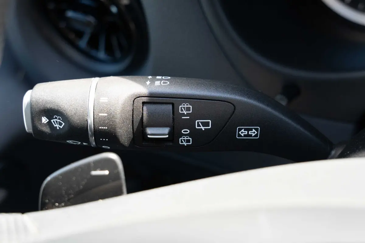 | 90KWH | WLPT 367KM | Volledig Elektrisch | SOH 97.5% | Camera | Navi | Stoelverw. | Airco | 3-Zits