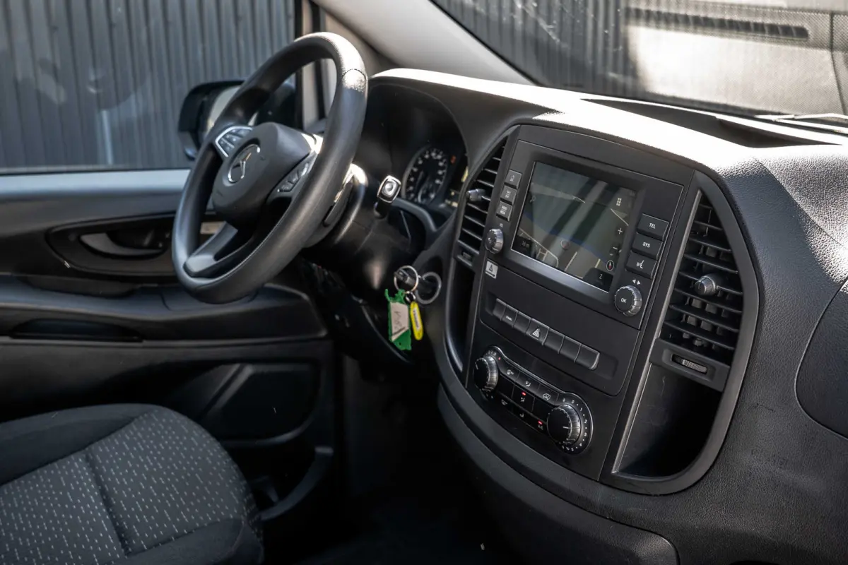 | 90KWH | WLPT 367KM | Volledig Elektrisch | SOH 97.5% | Camera | Navi | Stoelverw. | Airco | 3-Zits