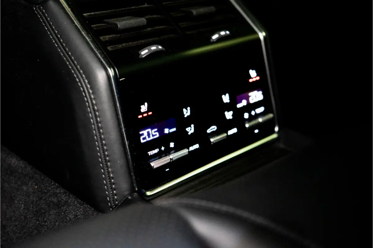 2.9 4 E-Hybrid Platinum Edition 462PK | Sport Design | Bose | Pano | InnoDrive | 12 MND Garantie