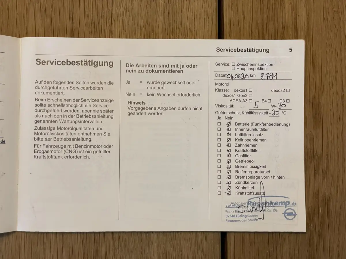 1.0 Online Edition Carplay Cruise PDC Stuur- en stoelverwarming