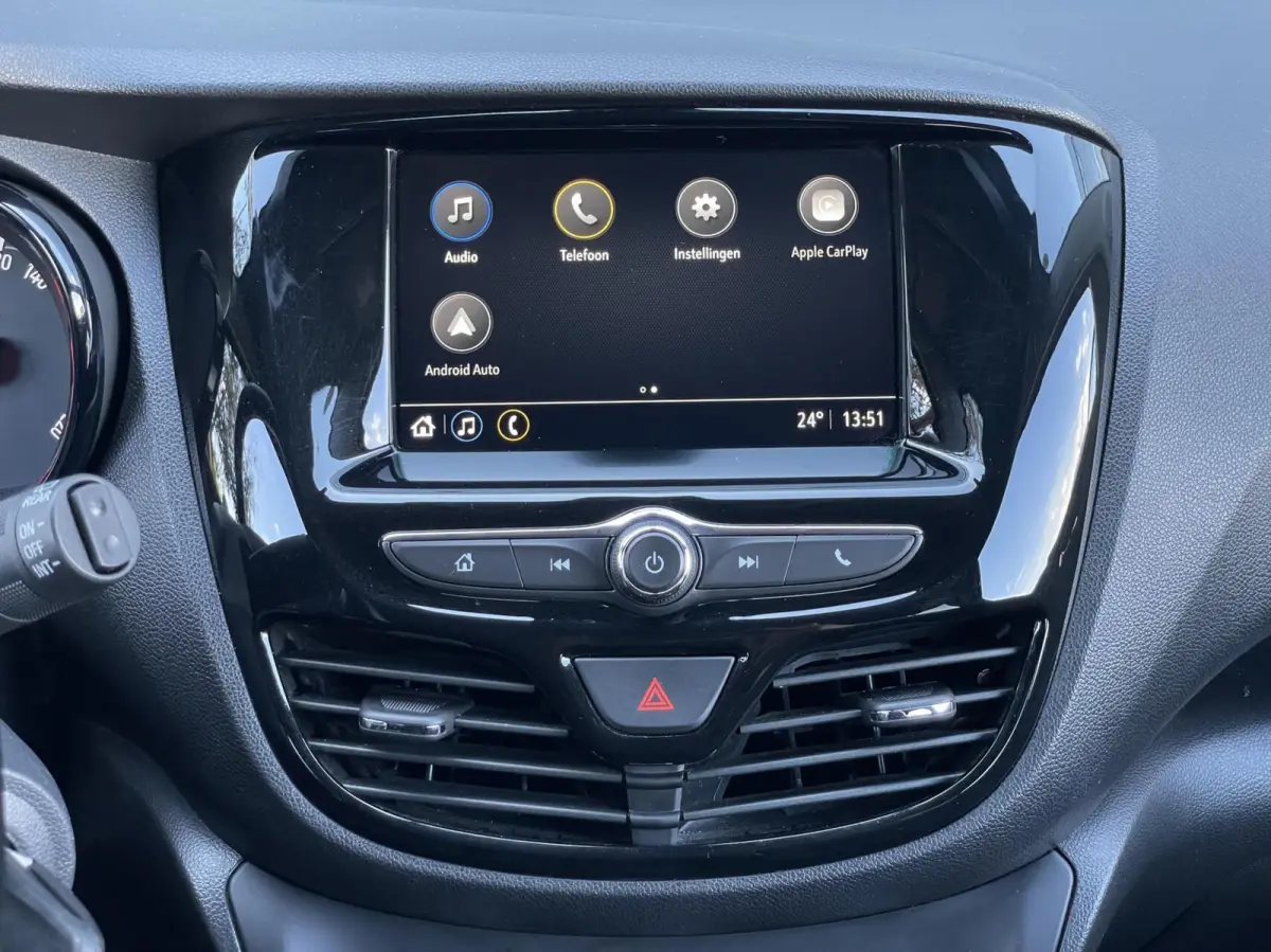1.0 Online Edition Carplay Cruise PDC Stuur- en stoelverwarming