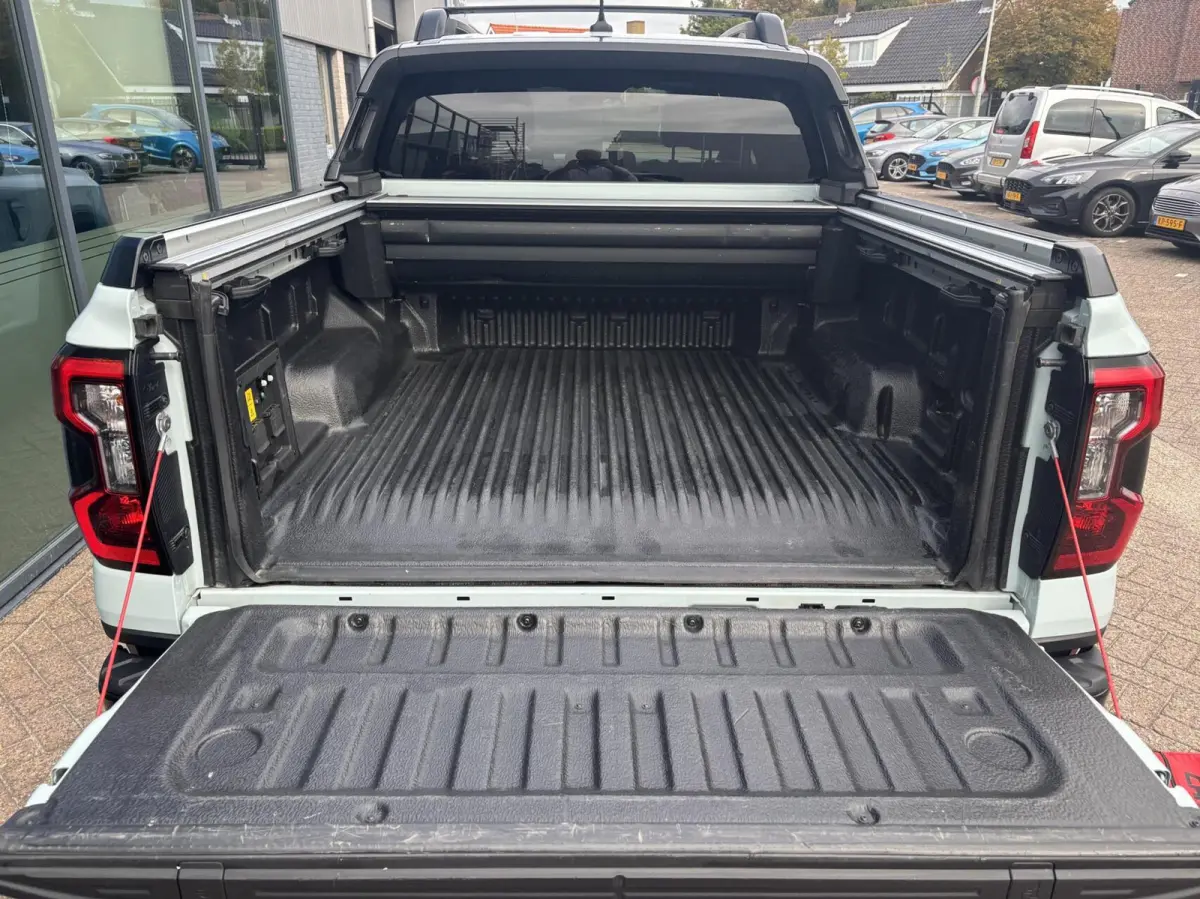 2.3 PHEV Stormtrak Automaat 280PK EX. BTW/Incl. BPM Trekhaak Elek. Rolhoes Pro Power Adaptieve Cruise Blind-Spot Stoelverwarming Full-LED *3500KG Trekgewicht*