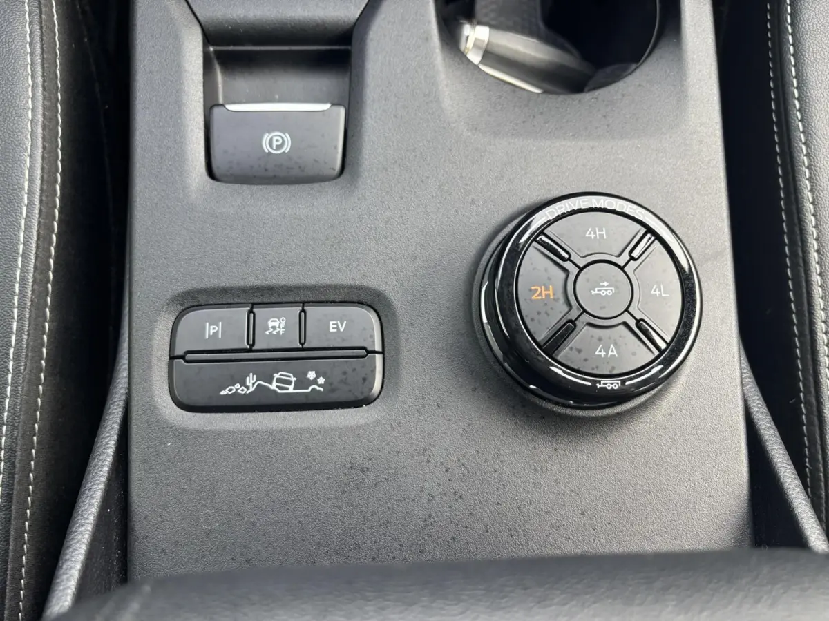 2.3 PHEV Stormtrak Automaat 280PK EX. BTW/Incl. BPM Trekhaak Elek. Rolhoes Pro Power Adaptieve Cruise Blind-Spot Stoelverwarming Full-LED *3500KG Trekgewicht*