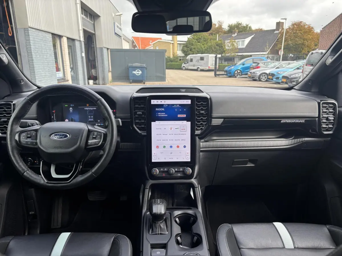 2.3 PHEV Stormtrak Automaat 280PK EX. BTW/Incl. BPM Trekhaak Elek. Rolhoes Pro Power Adaptieve Cruise Blind-Spot Stoelverwarming Full-LED *3500KG Trekgewicht*