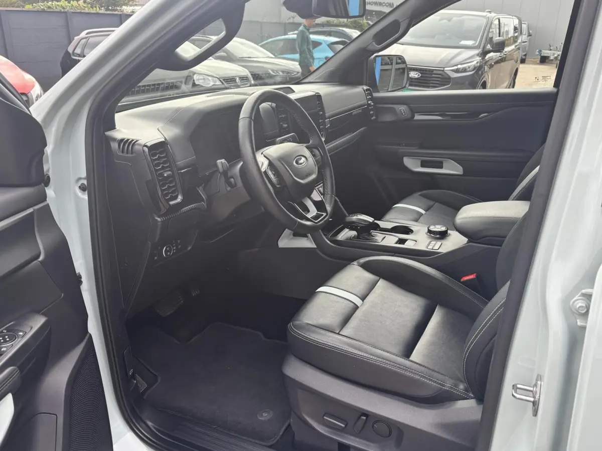 2.3 PHEV Stormtrak Automaat 280PK EX. BTW/Incl. BPM Trekhaak Elek. Rolhoes Pro Power Adaptieve Cruise Blind-Spot Stoelverwarming Full-LED *3500KG Trekgewicht*