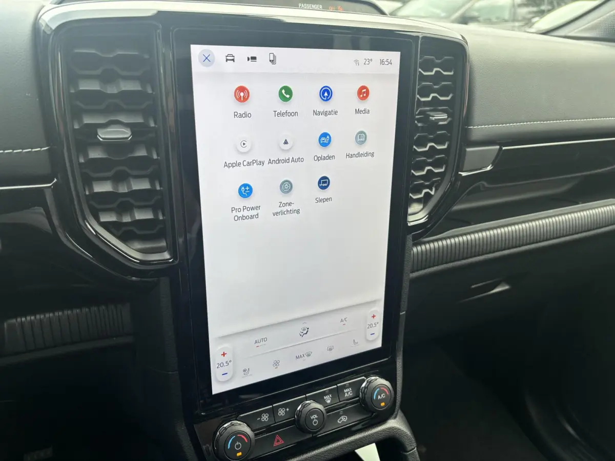 2.3 PHEV Stormtrak Automaat 280PK EX. BTW/Incl. BPM Trekhaak Elek. Rolhoes Pro Power Adaptieve Cruise Blind-Spot Stoelverwarming Full-LED *3500KG Trekgewicht*