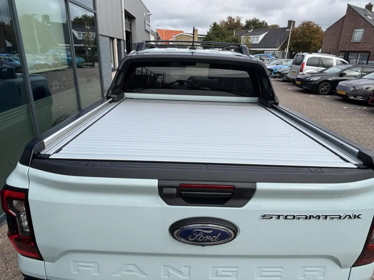 2.3 PHEV Stormtrak Automaat 280PK EX. BTW/Incl. BPM Trekhaak Elek. Rolhoes Pro Power Adaptieve Cruise Blind-Spot Stoelverwarming Full-LED *3500KG Trekgewicht*