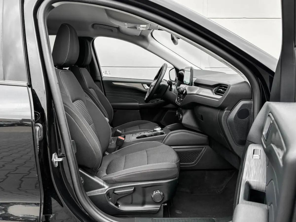 2.5 PHEV 225pk Titanium | Navigatie | Assist pakket | Camera | Trekhaak