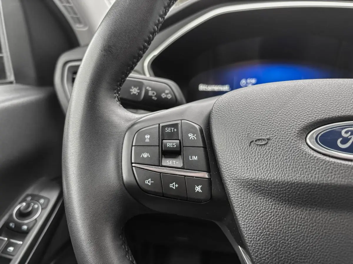 2.5 PHEV 225pk Titanium | Navigatie | Assist pakket | Camera | Trekhaak