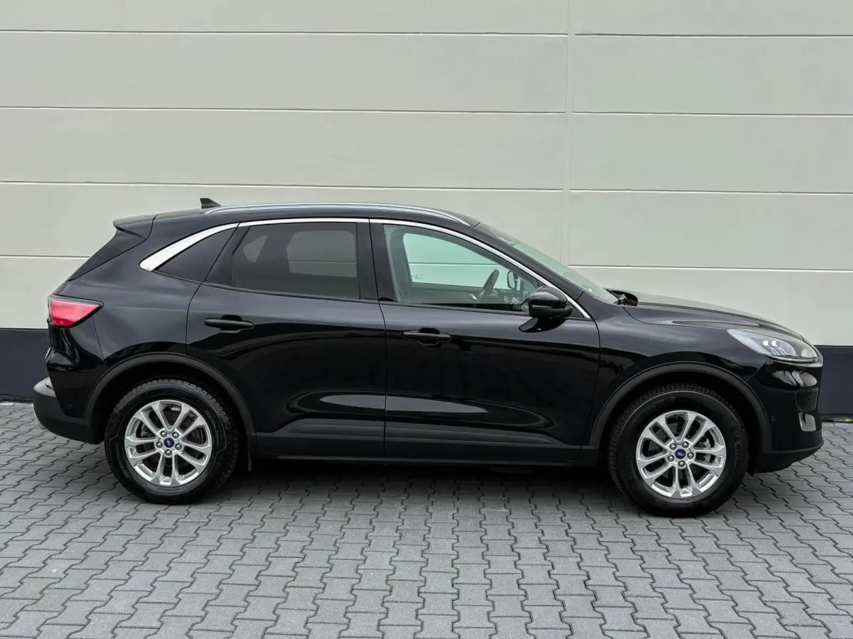 2.5 PHEV 225pk Titanium | Navigatie | Assist pakket | Camera | Trekhaak