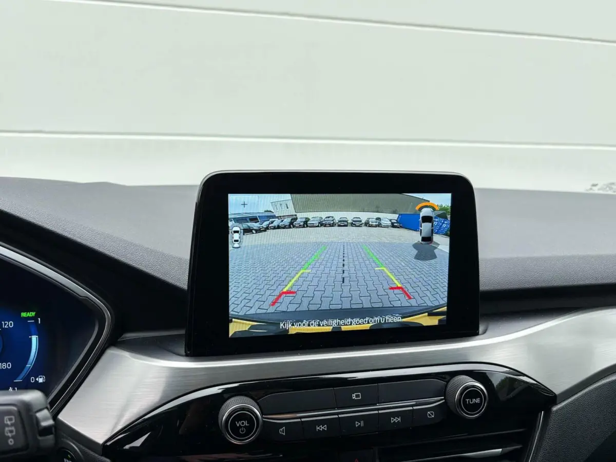 2.5 PHEV 225pk Titanium | Navigatie | Assist pakket | Camera | Trekhaak