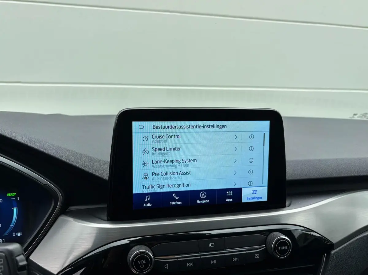 2.5 PHEV 225pk Titanium | Navigatie | Assist pakket | Camera | Trekhaak