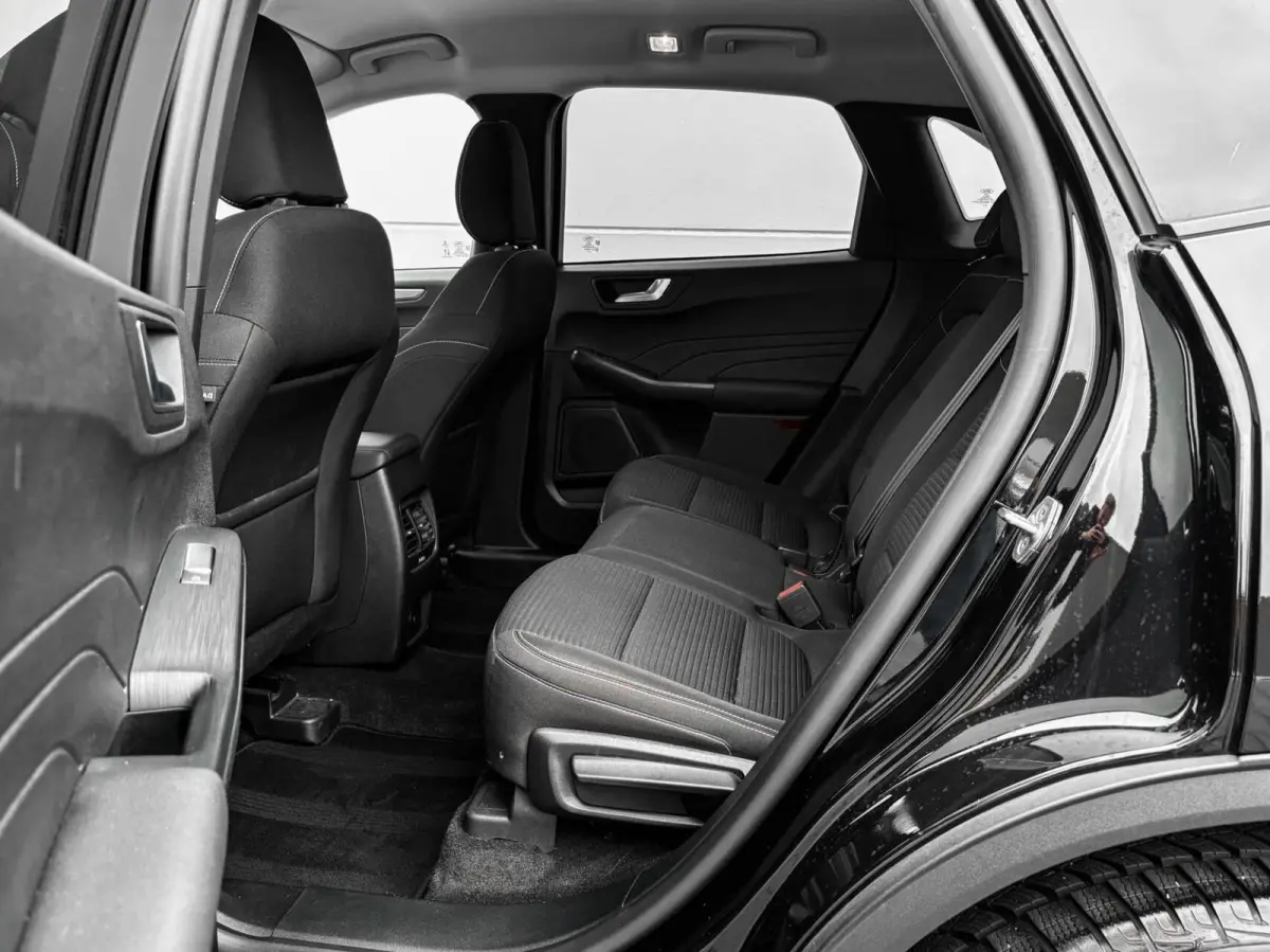 2.5 PHEV 225pk Titanium | Navigatie | Assist pakket | Camera | Trekhaak