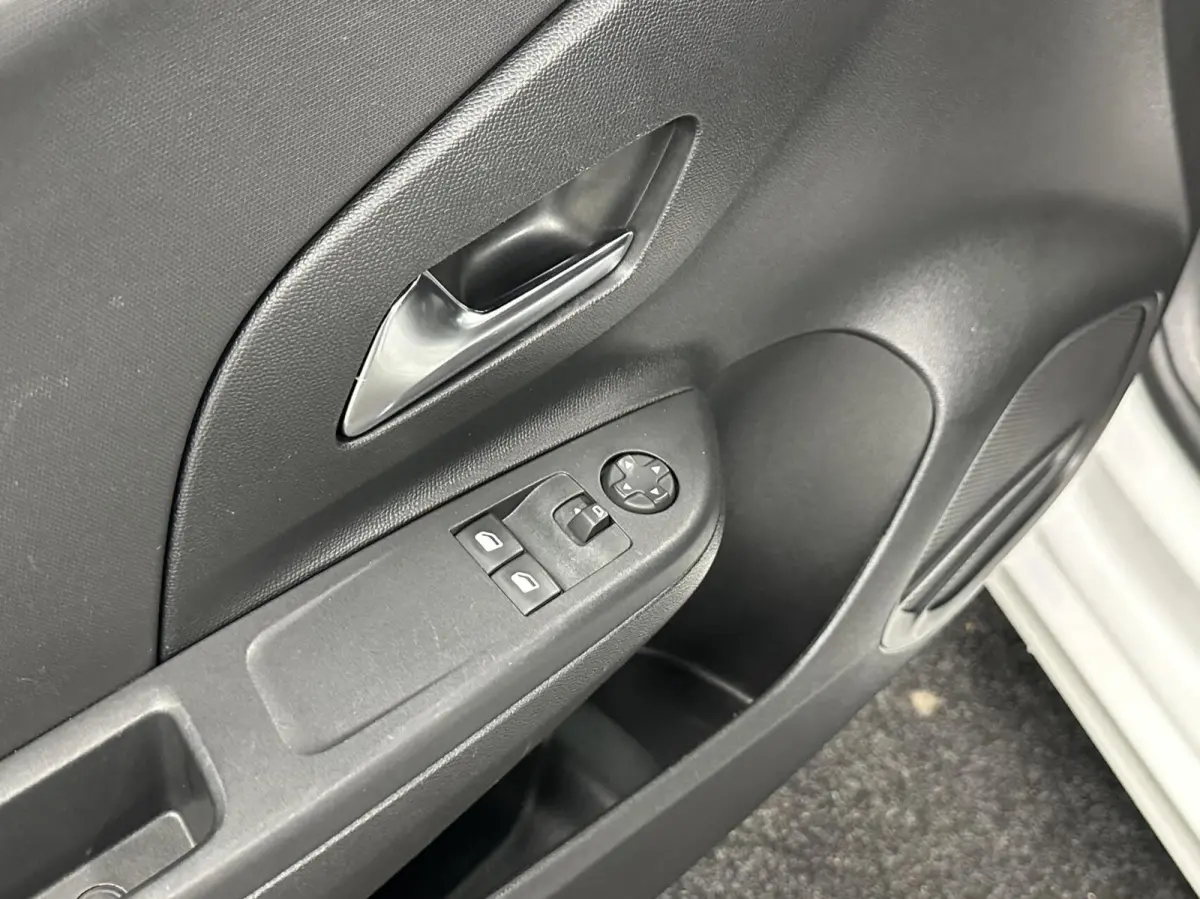 1.2 Edition CAMERA CARPLAY NAVI CRUISE LM ECC.