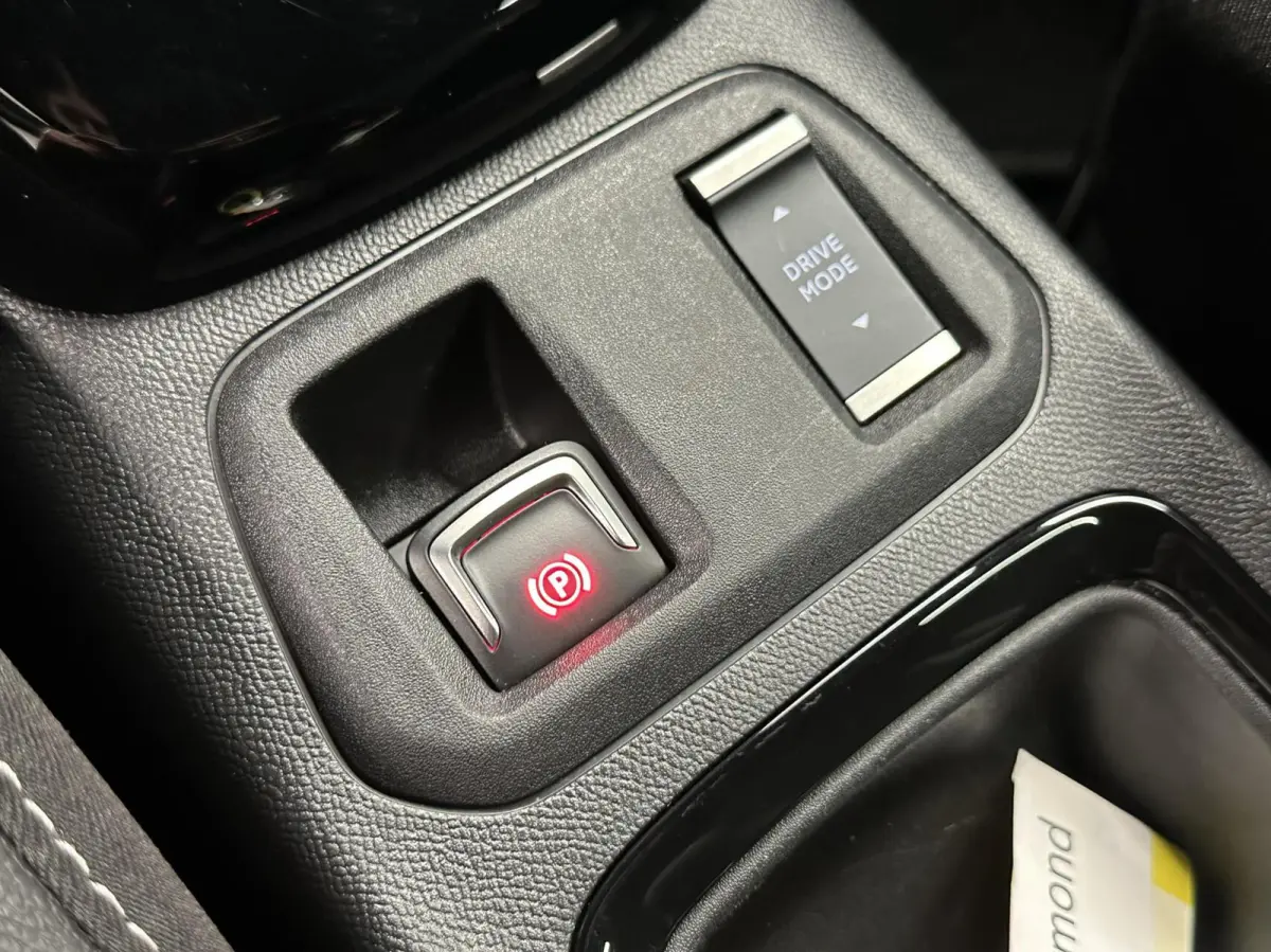 1.2 Turbo Hybrid GS CARPLAY CAMERA NAVI ECC CRUISE LM.