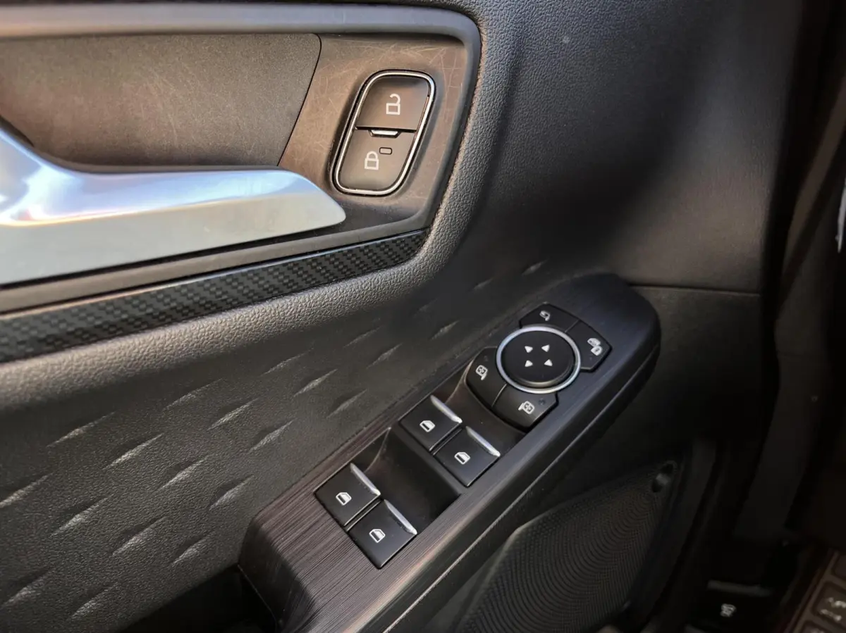2.5 PHEV ST-Line X 225PK Elek. Trekhaak Panodak Winterpack Adaptieve Cruise Camera Head-Up B&O Navi Keyless 19'' Velgen Climate Privacy Glass *1200KG Trekgewicht*