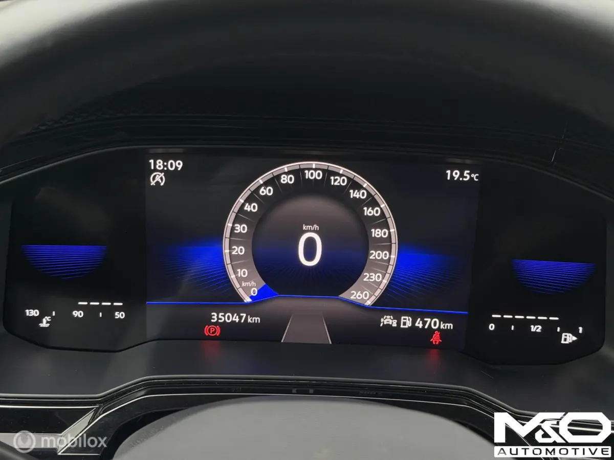 1.0 TSI R-Line Business | CRUISE | CARPLAY | LED