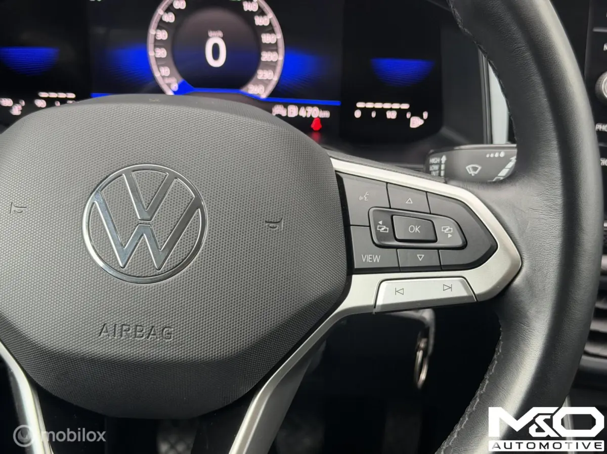1.0 TSI R-Line Business | CRUISE | CARPLAY | LED