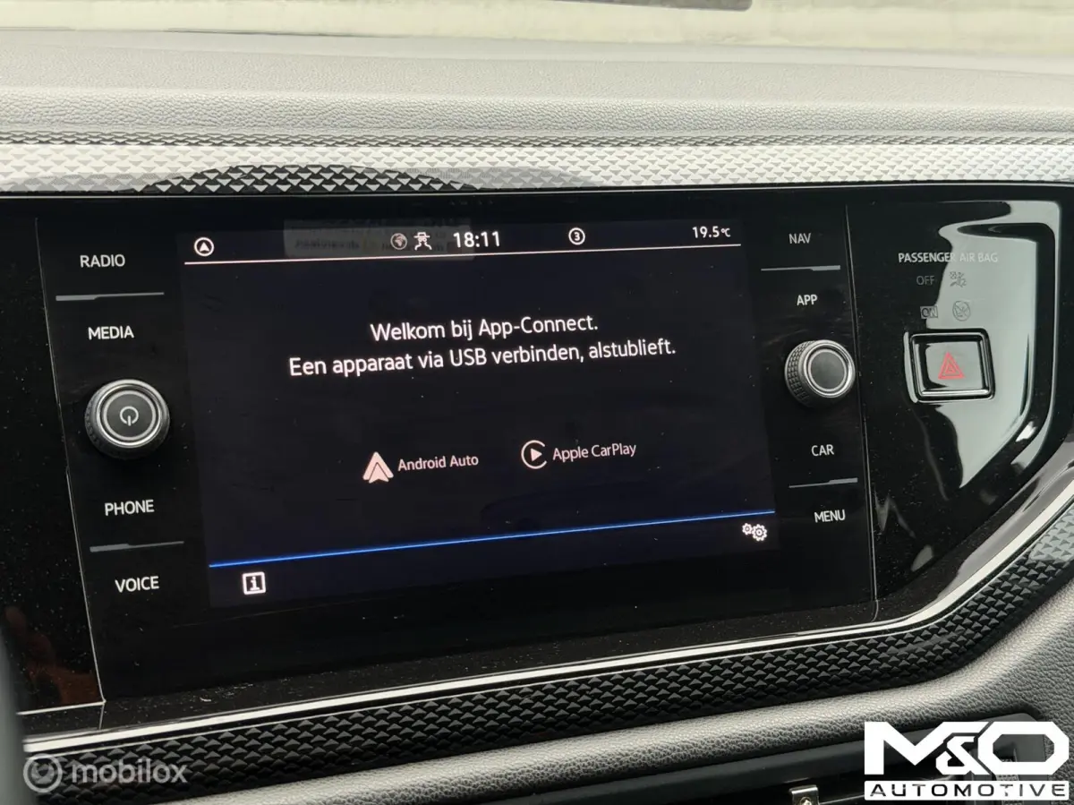 1.0 TSI R-Line Business | CRUISE | CARPLAY | LED