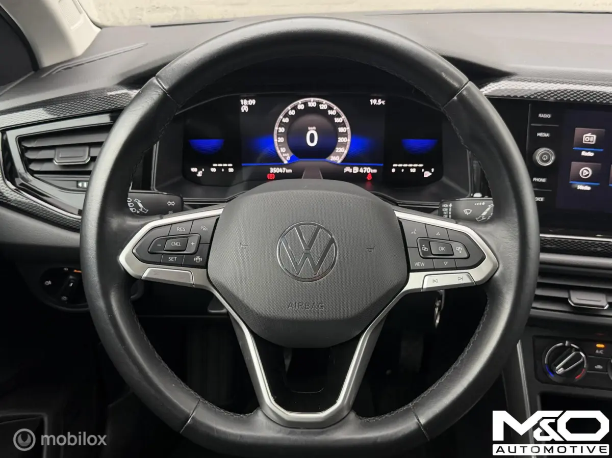 1.0 TSI R-Line Business | CRUISE | CARPLAY | LED