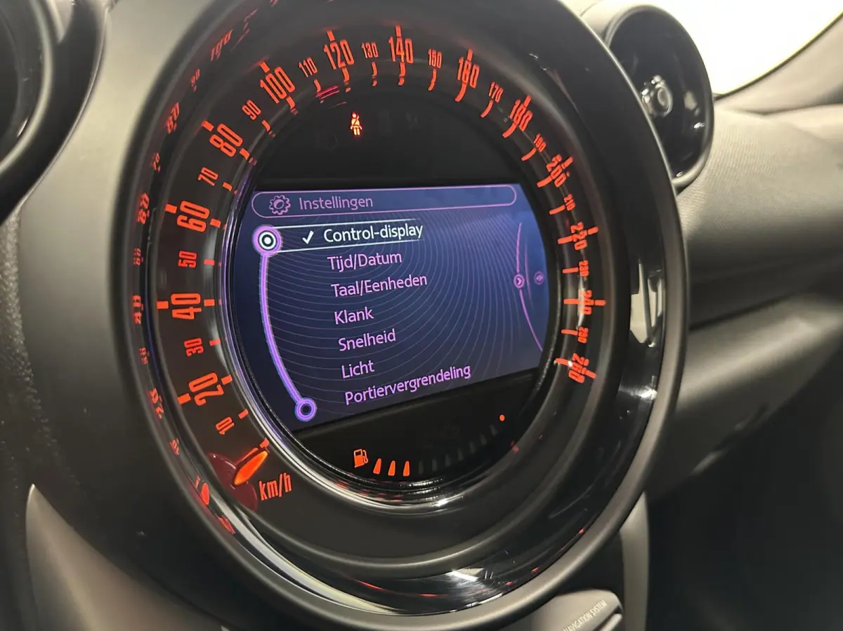 1.6 Cooper Chili TREKHAAK NAVI CRUISE ECC LM.