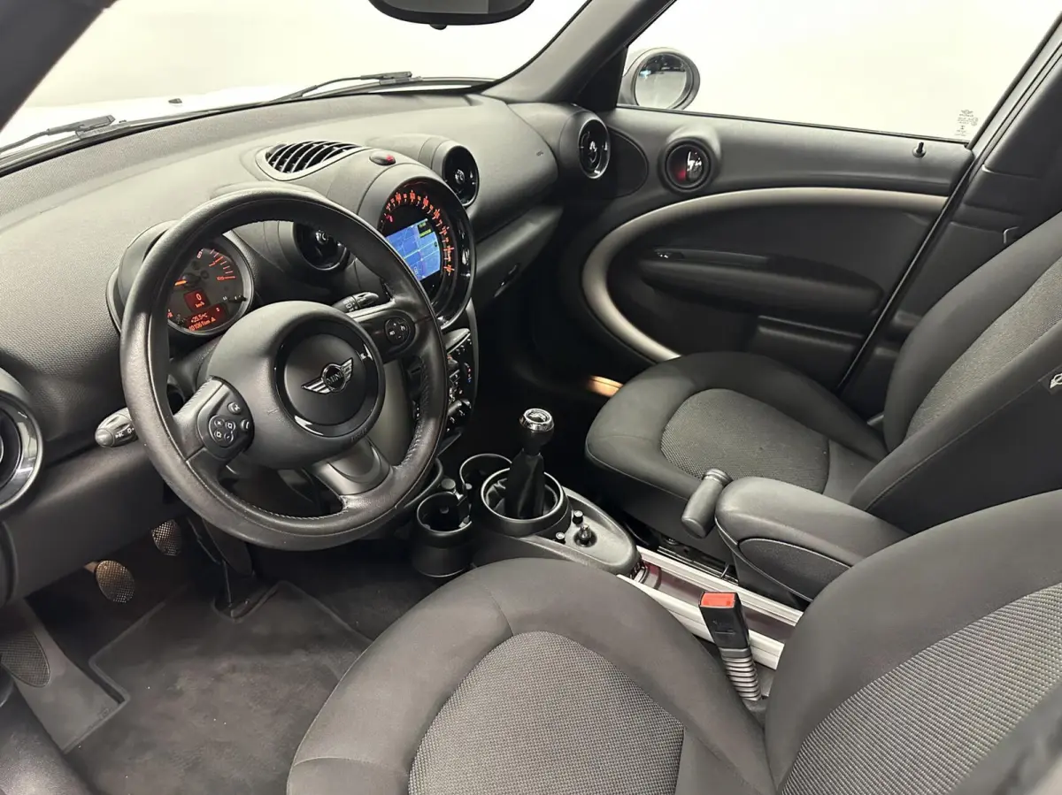 1.6 Cooper Chili TREKHAAK NAVI CRUISE ECC LM.