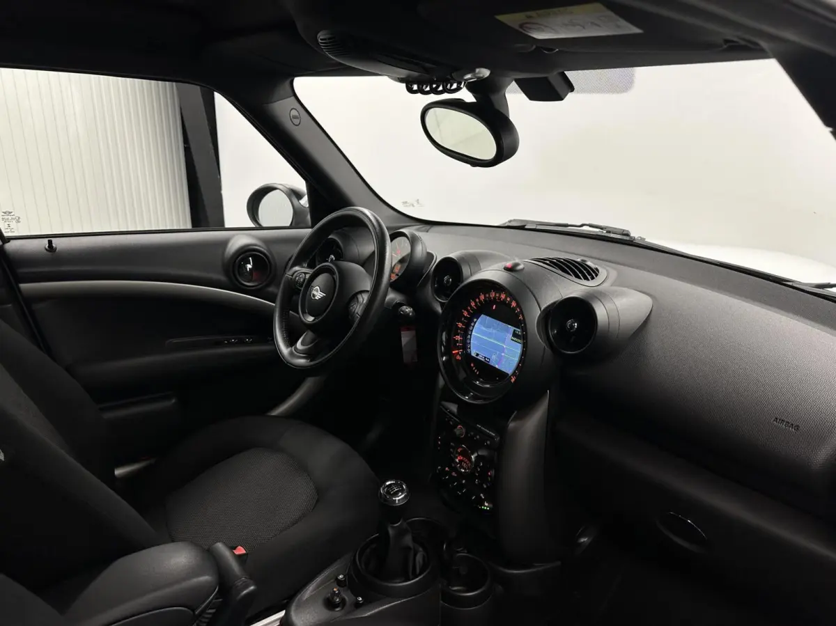 1.6 Cooper Chili TREKHAAK NAVI CRUISE ECC LM.