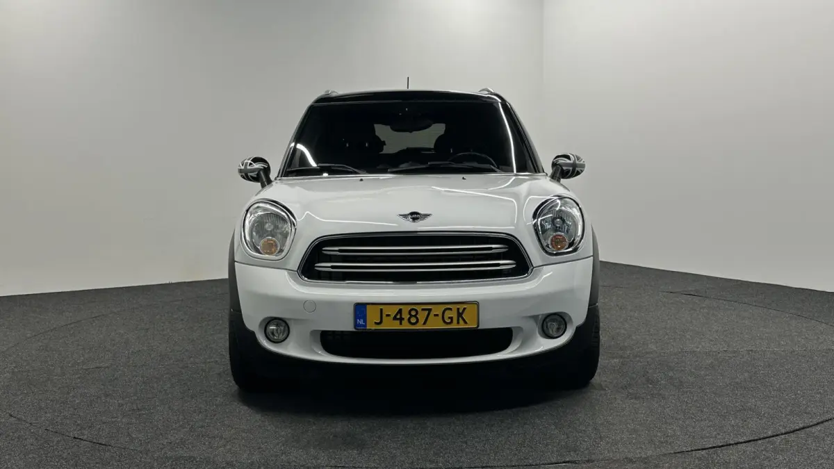 1.6 Cooper Chili TREKHAAK NAVI CRUISE ECC LM.
