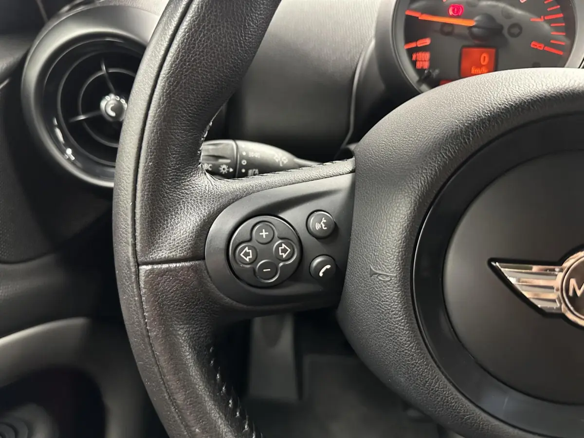 1.6 Cooper Chili TREKHAAK NAVI CRUISE ECC LM.