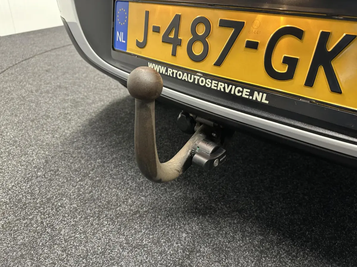 1.6 Cooper Chili TREKHAAK NAVI CRUISE ECC LM.