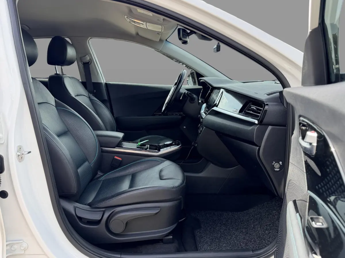 DynamicLine 64 kWh SOH 95,8%  | Warmtepomp | JBL | Adaptive Cruise | Stoel & stuurverwarming | Dashcam | Leder | Camera | Apple Carplay & Android |