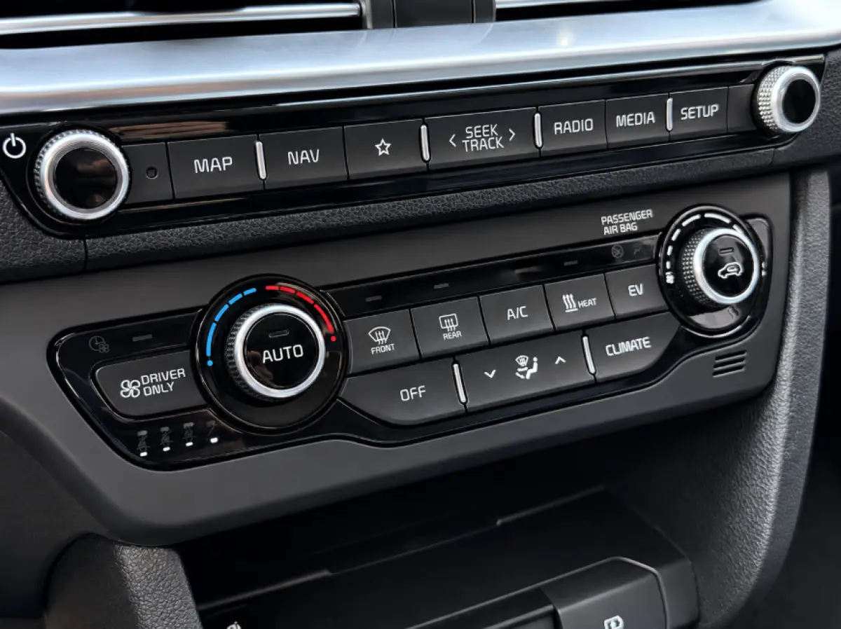 DynamicLine 64 kWh SOH 95,8%  | Warmtepomp | JBL | Adaptive Cruise | Stoel & stuurverwarming | Dashcam | Leder | Camera | Apple Carplay & Android |