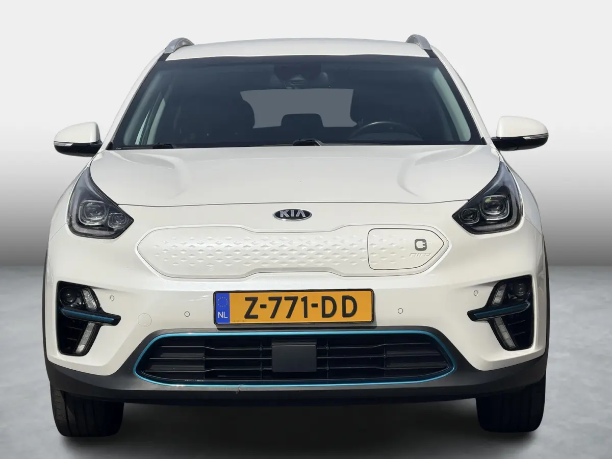 DynamicLine 64 kWh SOH 95,8%  | Warmtepomp | JBL | Adaptive Cruise | Stoel & stuurverwarming | Dashcam | Leder | Camera | Apple Carplay & Android |