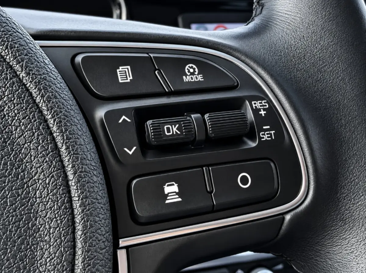DynamicLine 64 kWh SOH 95,8%  | Warmtepomp | JBL | Adaptive Cruise | Stoel & stuurverwarming | Dashcam | Leder | Camera | Apple Carplay & Android |