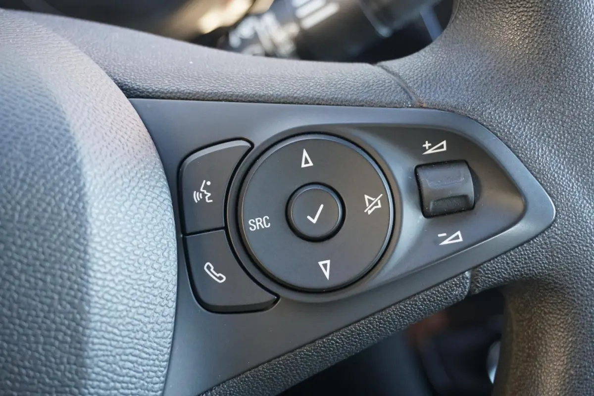 1.2 Level 2 + CAMERA / APPLE CARPLAY / SENSOREN / 16'' LMV