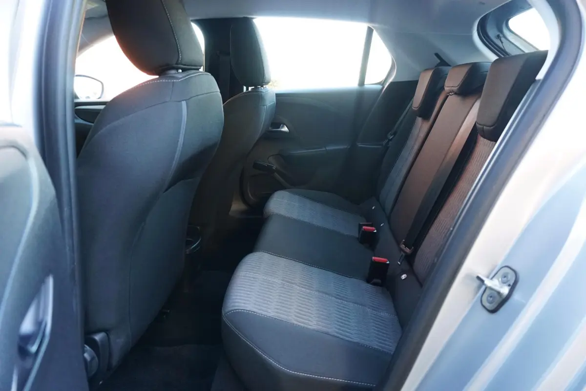 1.2 Level 2 + CAMERA / APPLE CARPLAY / SENSOREN / 16'' LMV