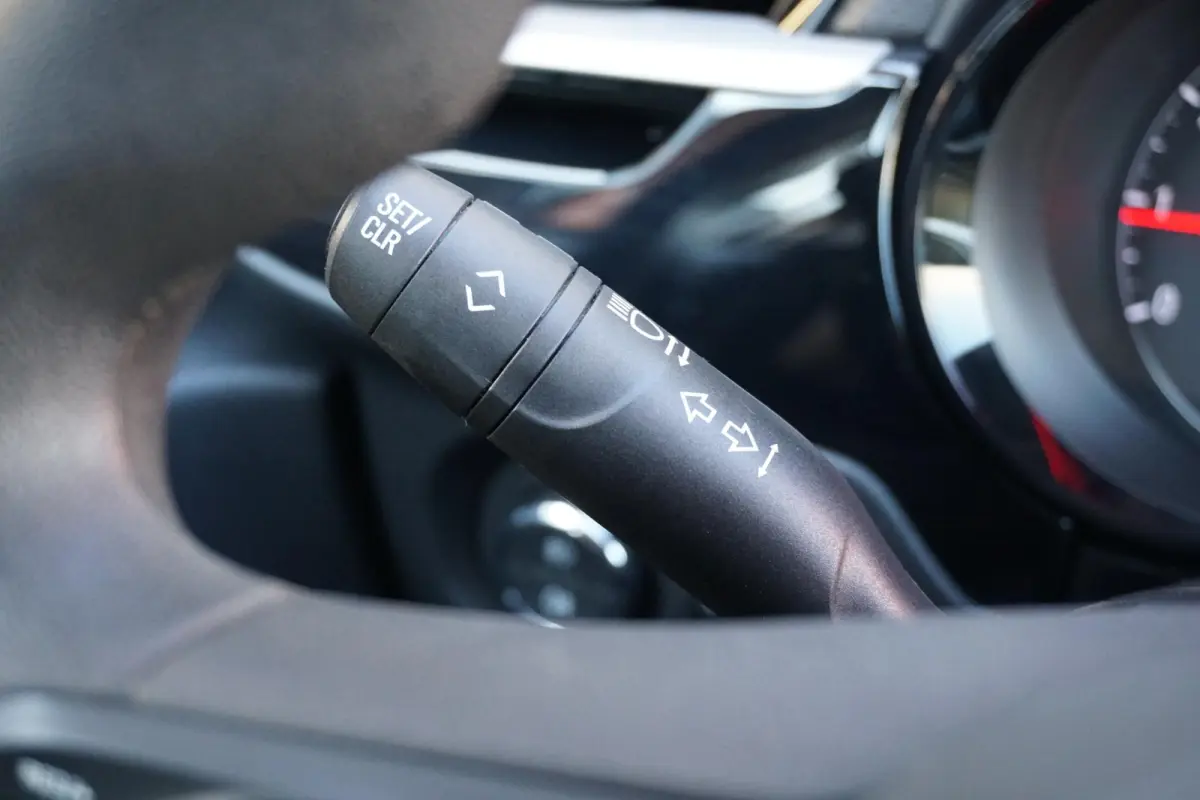1.2 Level 2 + CAMERA / APPLE CARPLAY / SENSOREN / 16'' LMV