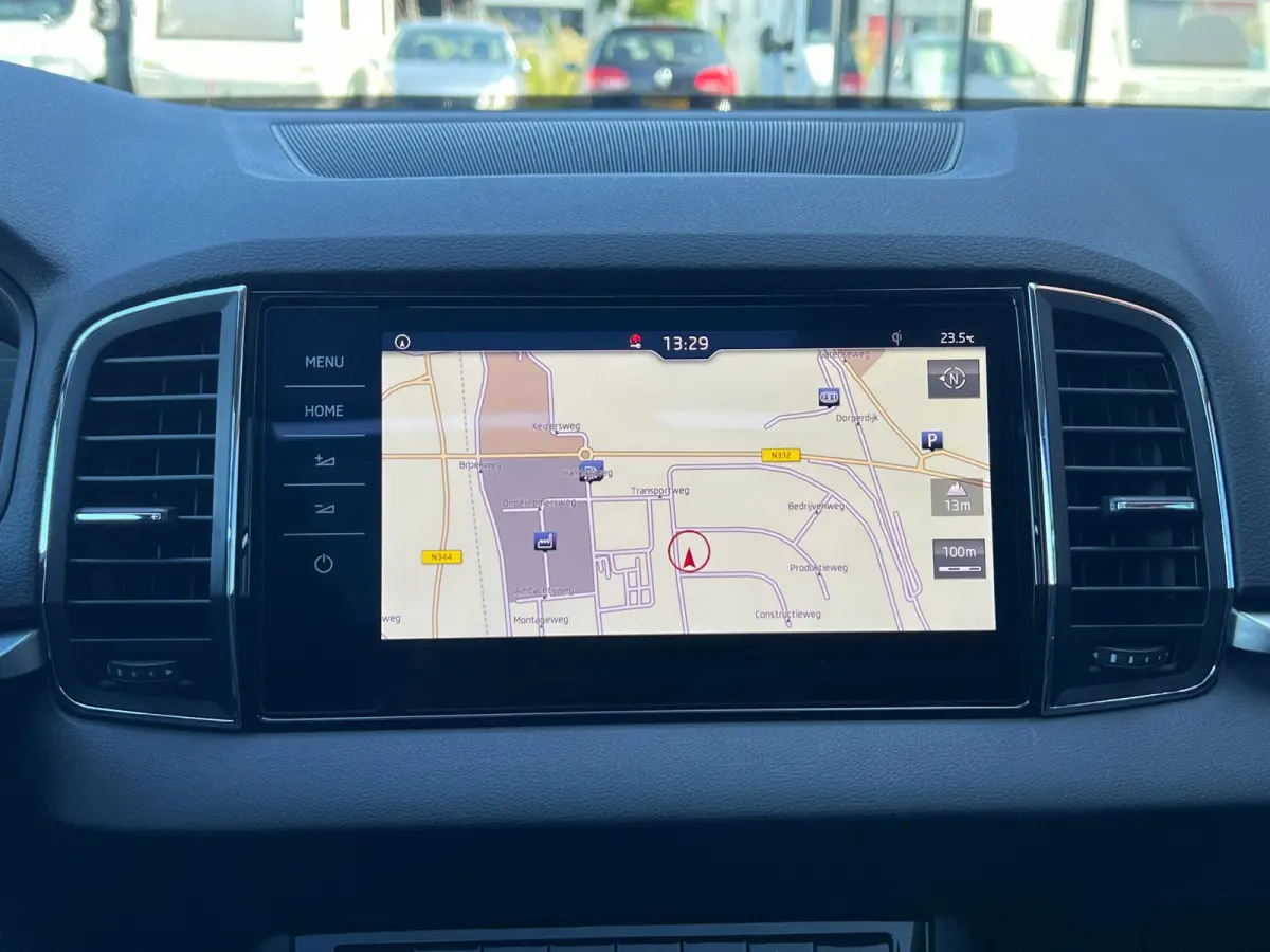 1.0TSI|Panodak|Carplay|Camera|Trekhaak|LED|Sfeer
