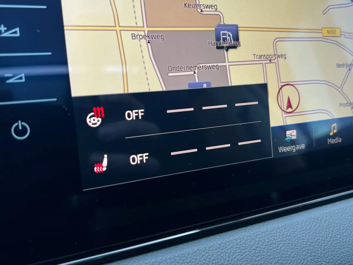 1.0TSI|Panodak|Carplay|Camera|Trekhaak|LED|Sfeer