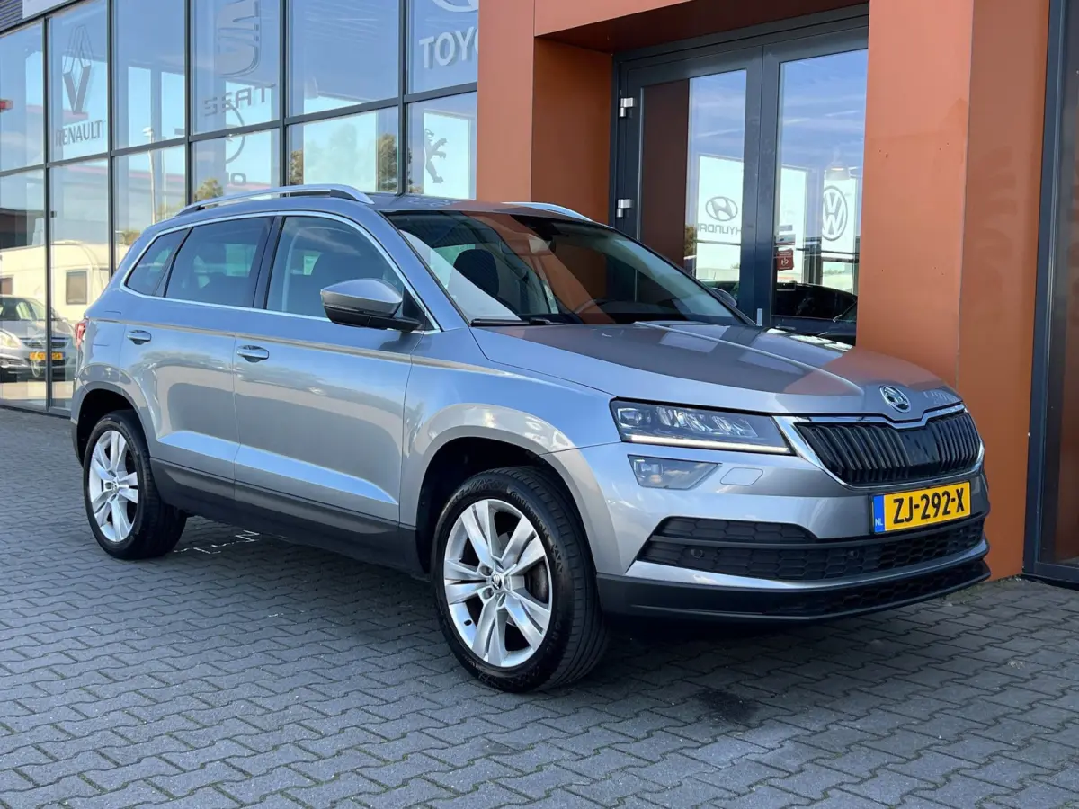 1.0TSI|Panodak|Carplay|Camera|Trekhaak|LED|Sfeer