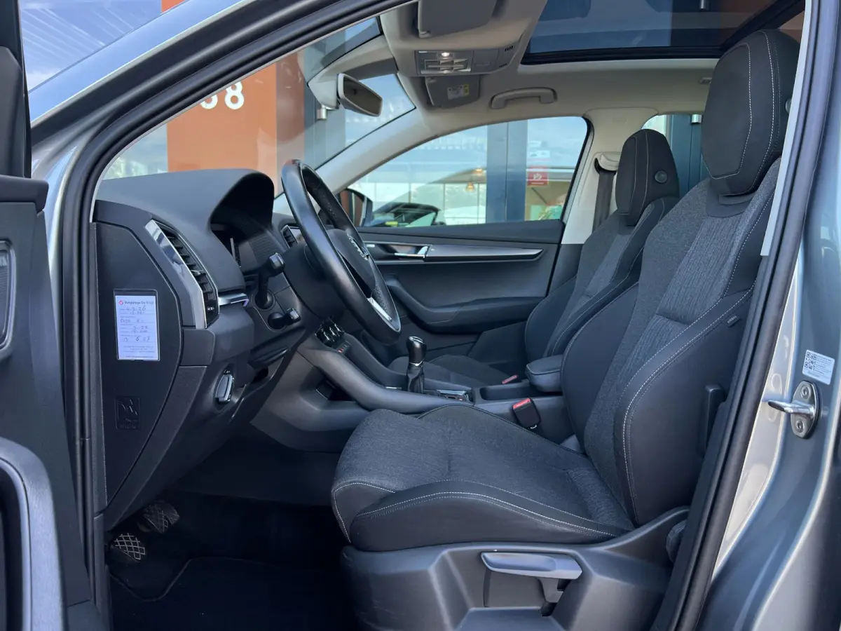 1.0TSI|Panodak|Carplay|Camera|Trekhaak|LED|Sfeer